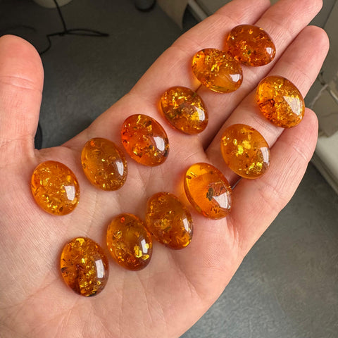 Light Cognac Amber Oval Shape 15x20 mm Cabochons