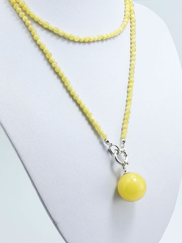 Milky Amber Round Pendant Beaded Necklace