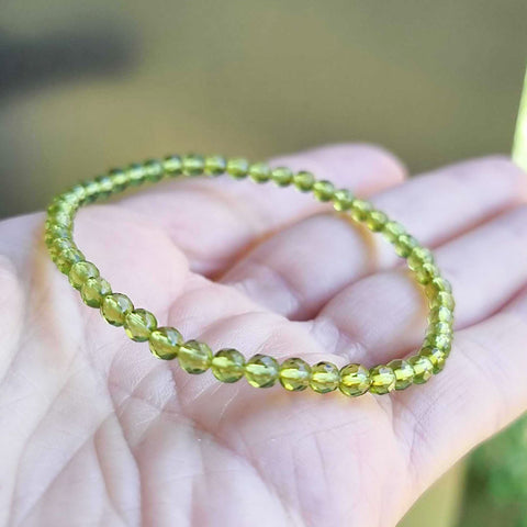 Green Amber Round Faceted Beads Stretch Bracelet