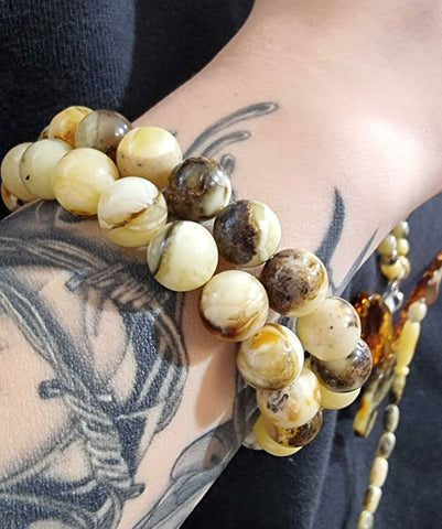 Milky Fossil Amber Round Beads Stretch Bracelet