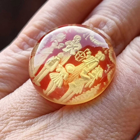 Red Amber Engraved Christmas Round Shape Cabochons