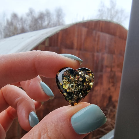 "Earth stone" green Amber Heart Shape Cabochons