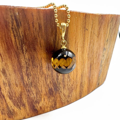 SPARKLING ELEGANCE Two-toned Amber Faceted Round Pendant Chain Necklace 14K Gold Plated