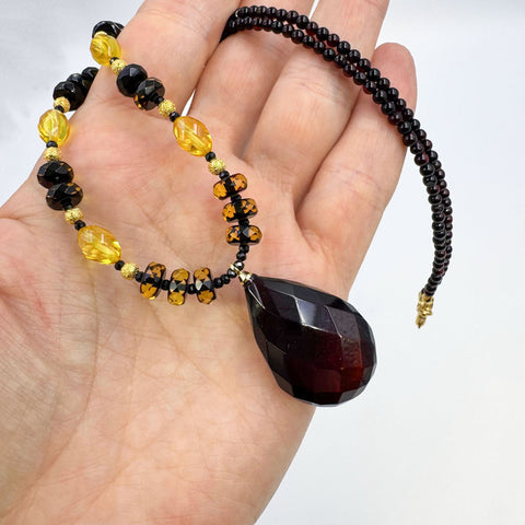 Multi_color Amber Faceted Drop Pendant Beaded Necklace