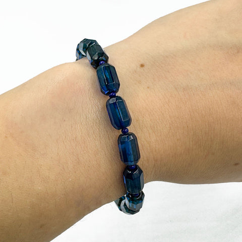 Blue Amber Faceted Barrel Beads Stretch Bracelet