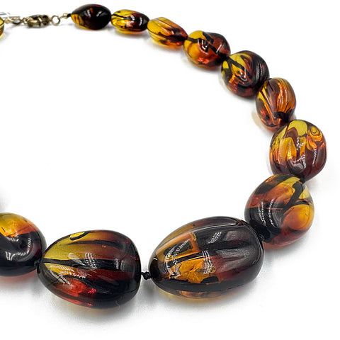 Gradient Amber Free Shape Beads Necklace