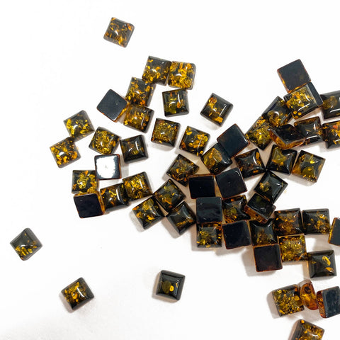 Green "Earth Stone" Amber Square Calibrated Cabochon 20 pcs