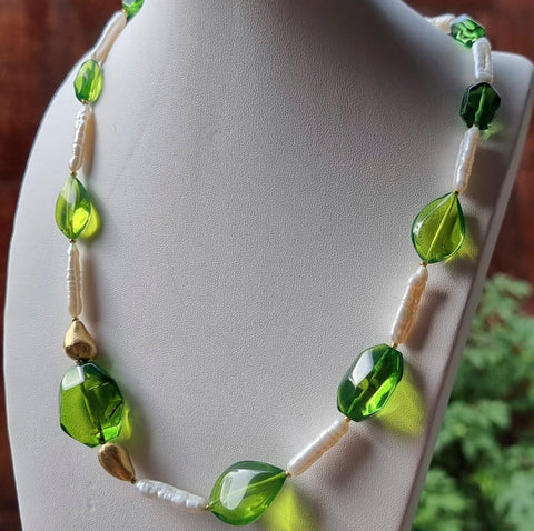 Green Amber & Pearls Nugget Beads Necklace