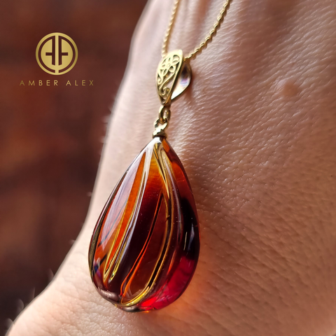 Carved Gradient Amber Drop Pendant & Chain Necklace 14K Gold Plated