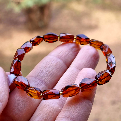 Cognac Amber Faceted Nugget Beads Stretch Bracelet