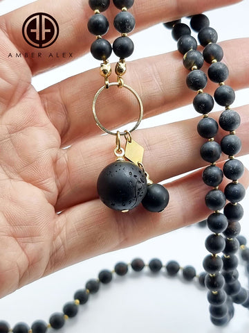 Black Amber Round Shape Pendant Beaded Necklace