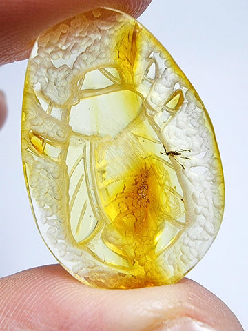 Natural Amber Carved Bee Cabochon with Insects