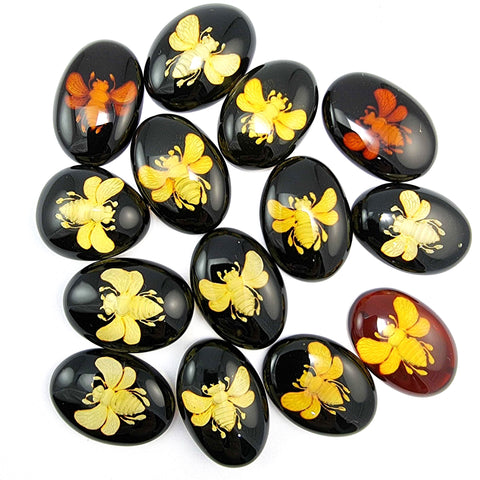 Cherry Amber Engraved Bee Oval Shape Cabochons