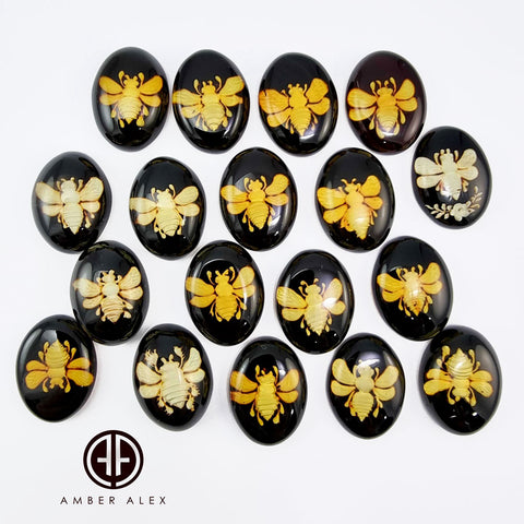 Cherry Amber Engraved Bee Oval Shape Cabochons