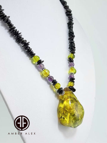 Green Amber Free Shape Pendant Beaded Necklace