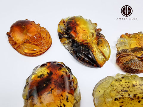 Fossil Amber Carved Crabs Cabochon