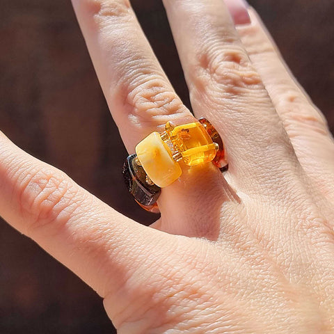 Multi-Color Amber Rectangular Bead Stretch Ring