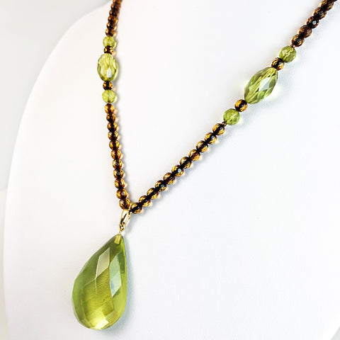 Green Amber Faceted Drop Pendant Beaded Necklace