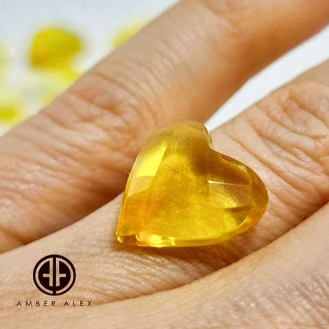 Lemon Amber Faceted Heart Cabochon