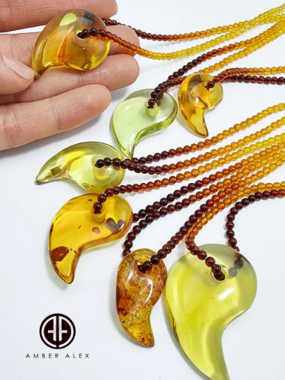Magatama beads necklace deals