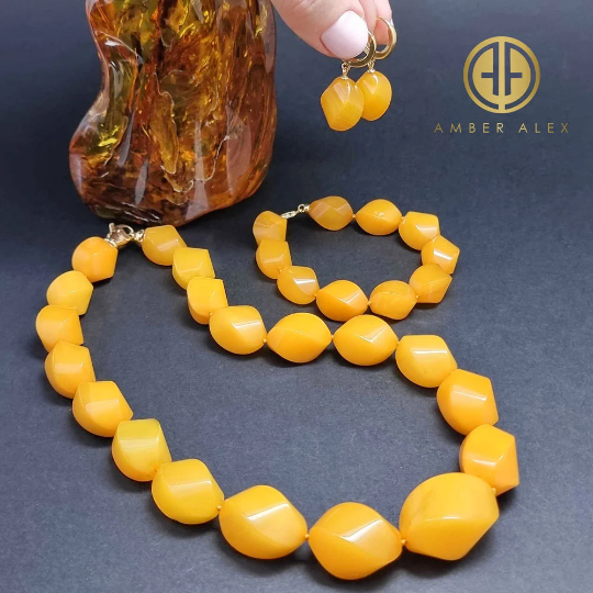 Antique Amber Twisted Olive Beads Necklace 14k Gold Plated